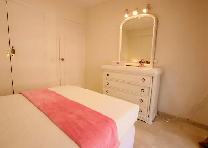 Tess Camelias * Fuengirola