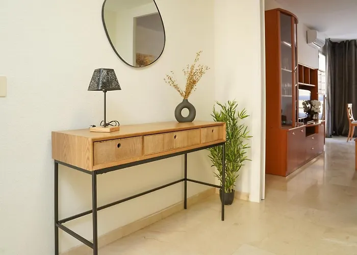 Tess Camelias Apartment *